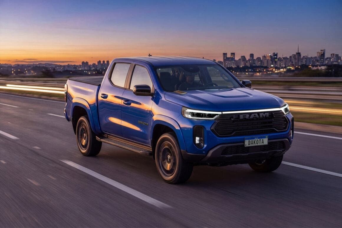 Ram Dakota Laramie Night Edition