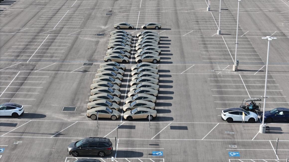 Tesla Cybercab Giga Texas