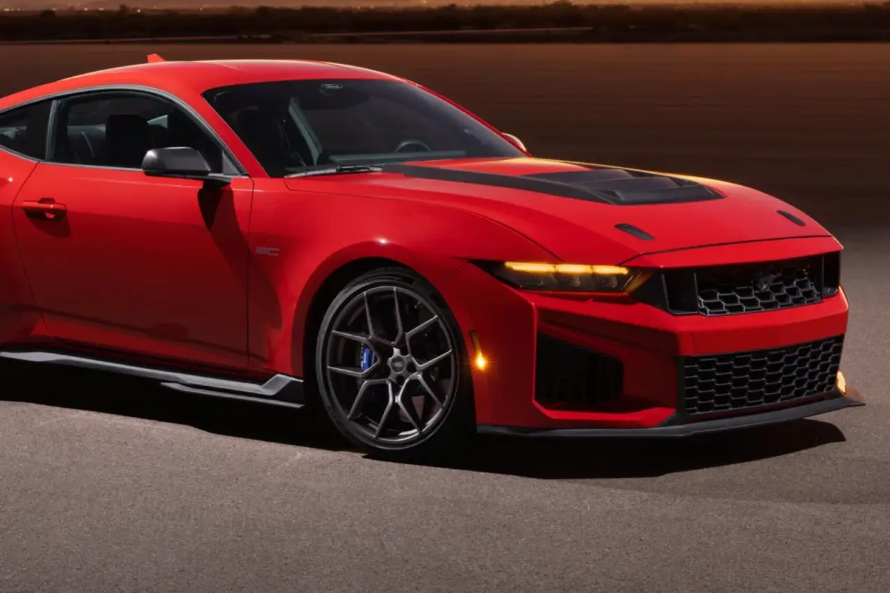 ford mustang Dark Horse SC