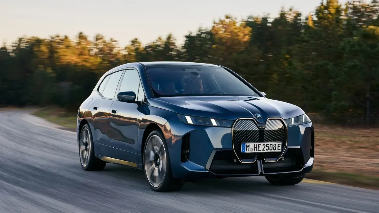 BMW iX