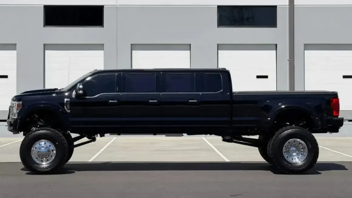 Ford F-450 Platinum