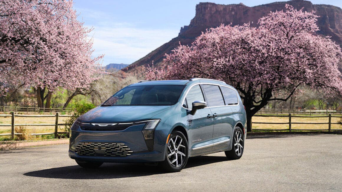 chrysler pacifica 2027