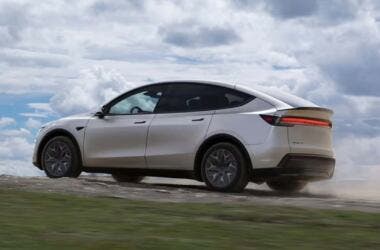 tesla Model YL