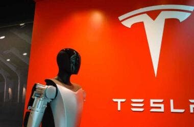 tesla optimus, Physical AI