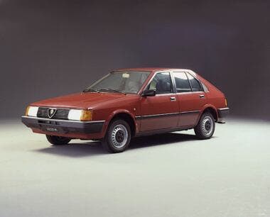 Alfa Romeo Arna