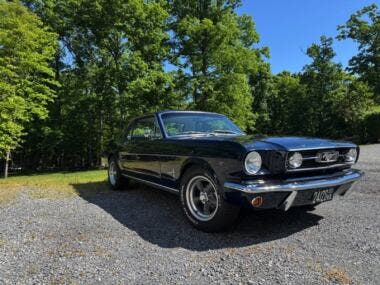 Ford Mustang 1966 restomod