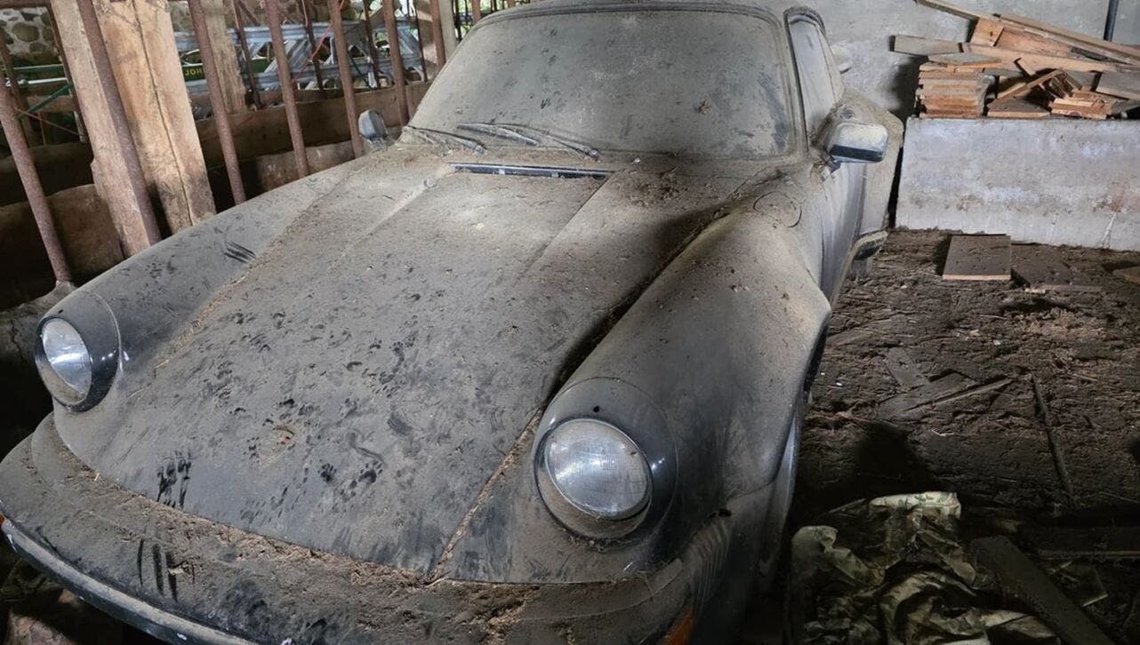 Porsche barn find