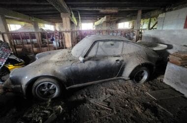 Porsche barn find