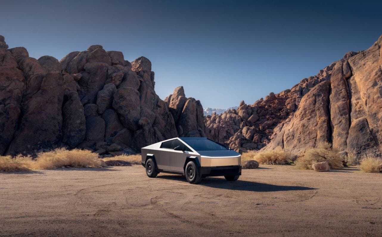 Tesla Cybertruck Premium