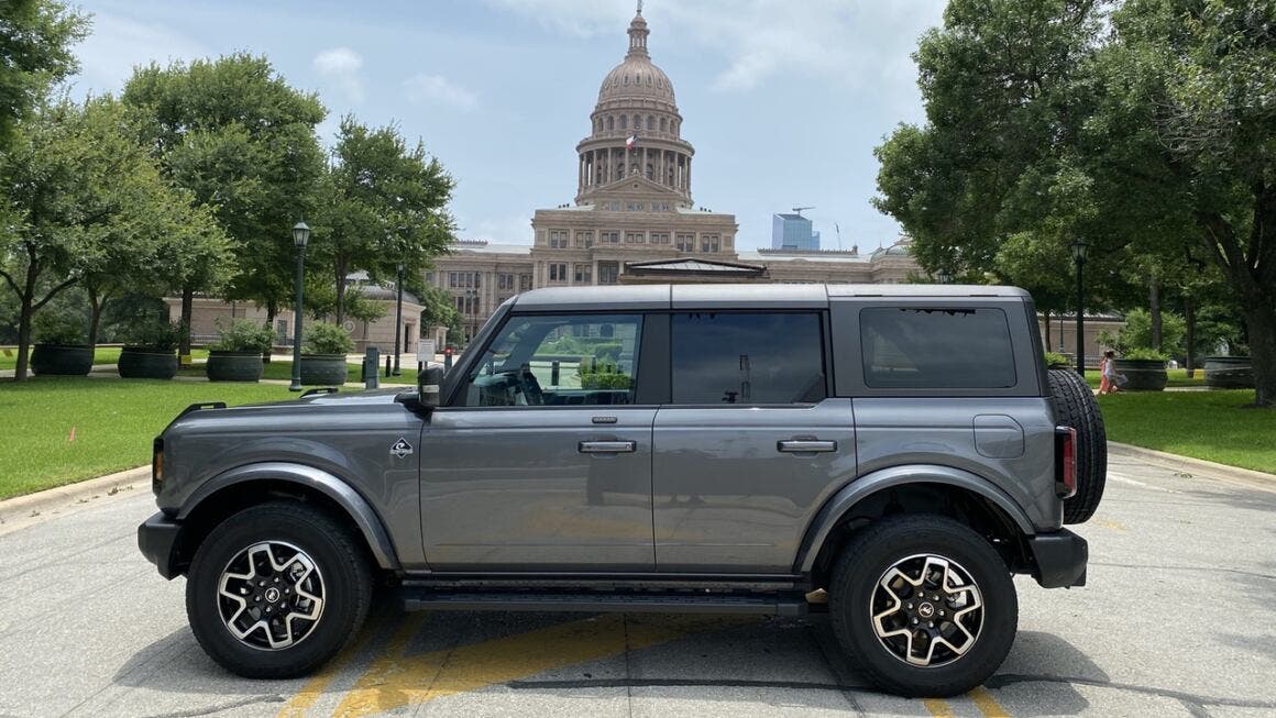 Ford Bronco 2021