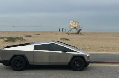 Tesla Cybertruck Premium