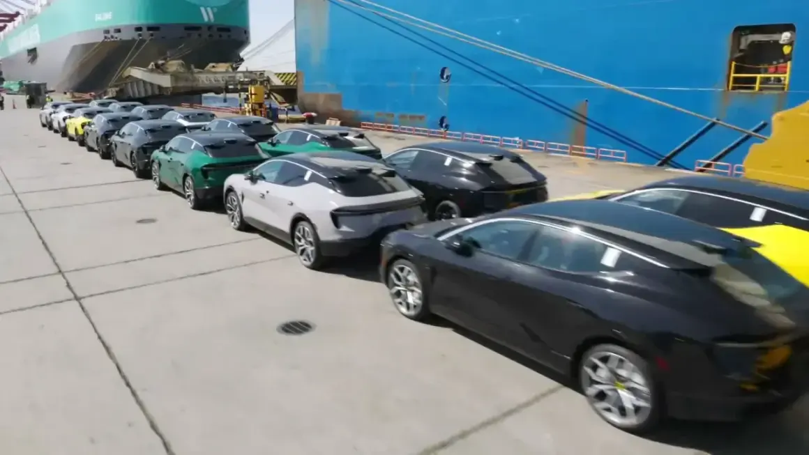 canada chinese ev