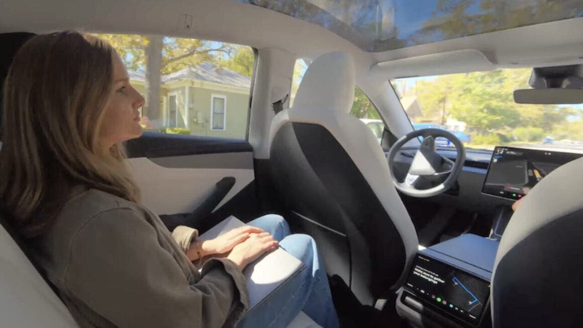 tesla robotaxi