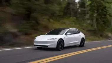 tesla Model 3 Premium RWD