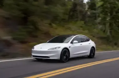 tesla Model 3 Premium RWD