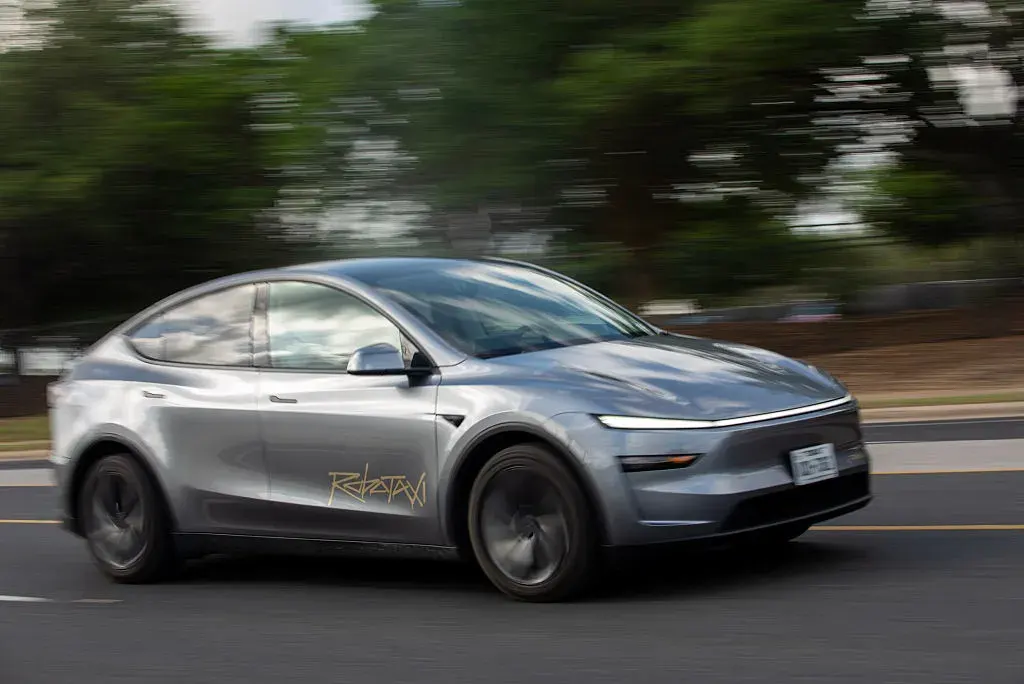 tesla robotaxi