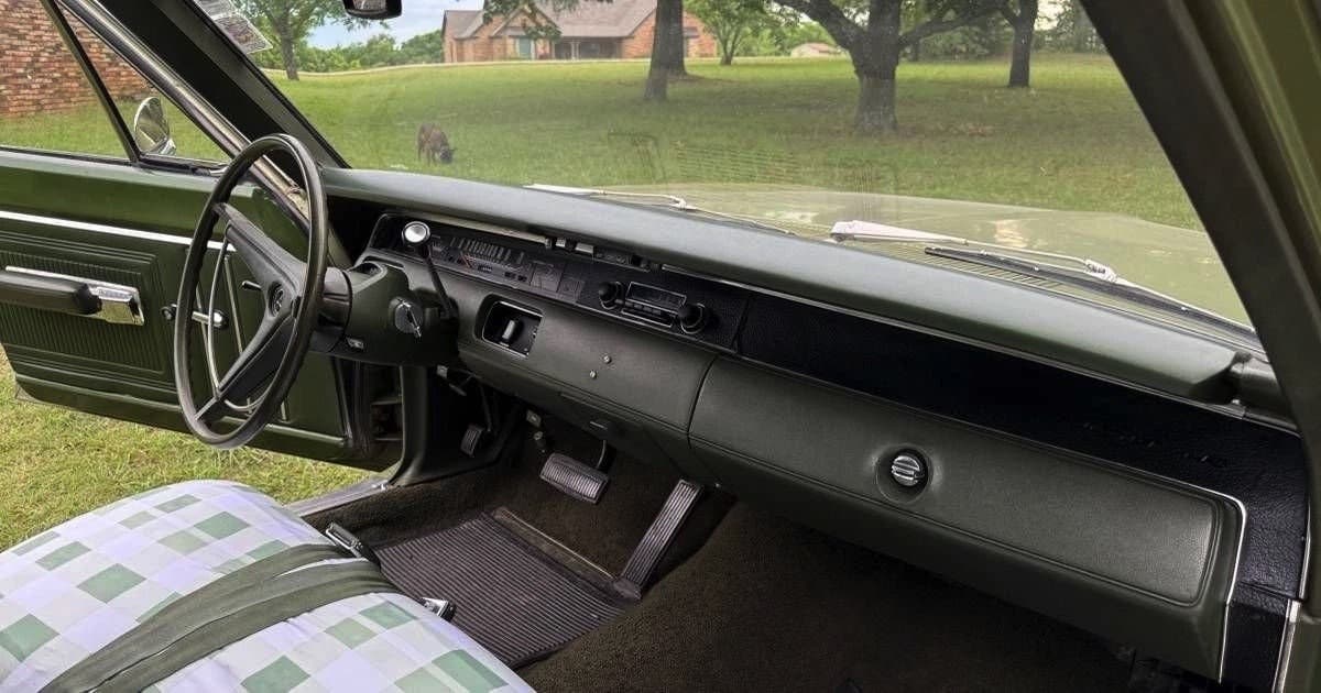 1970 Dodge Coronet 440 station wagon