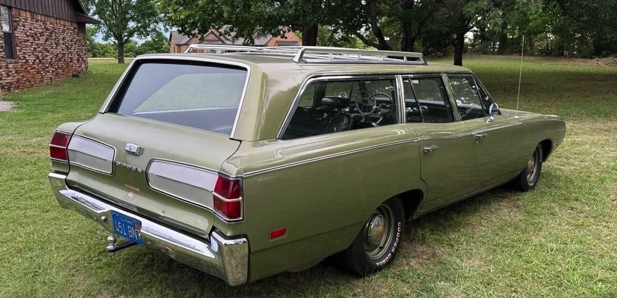1970 Dodge Coronet 440 station wagon