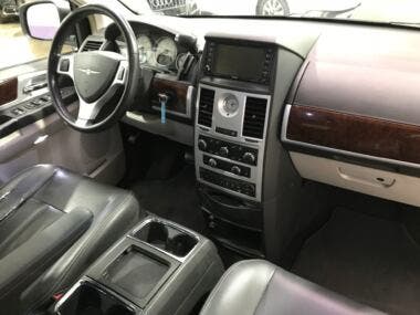2009 Chrysler Town and Country Touring