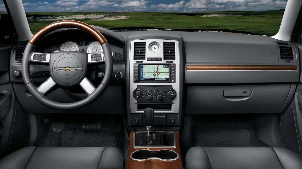 2009 Chrysler interior