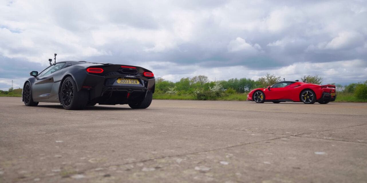 Ferrari vs Lamborghini drag race