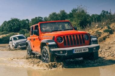 Jeep Wrangler Land-Rover Defender
