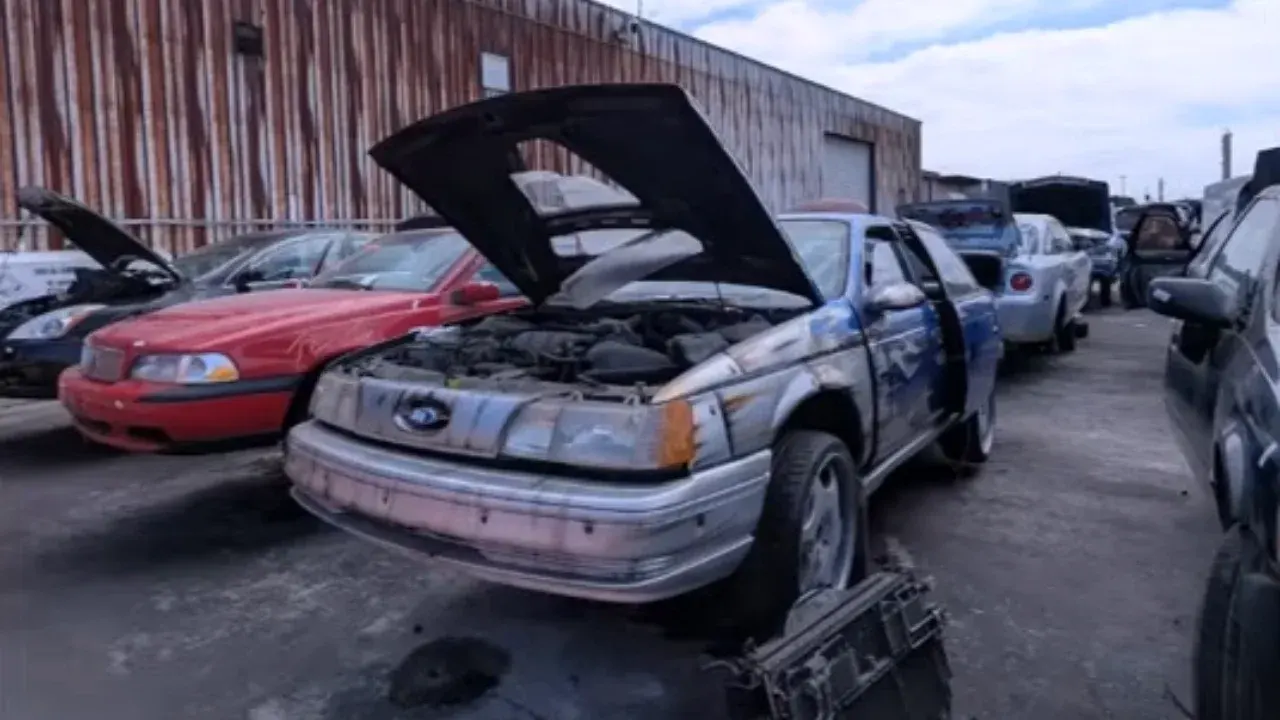 Pimp My Ride, Ford Taurus