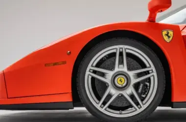 Rosso Dino Ferrari Enzo