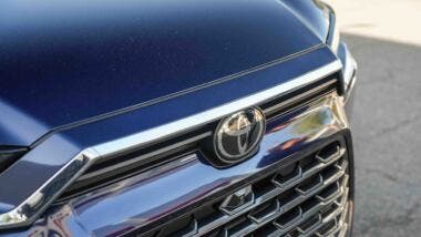 badge toyota