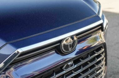 badge toyota