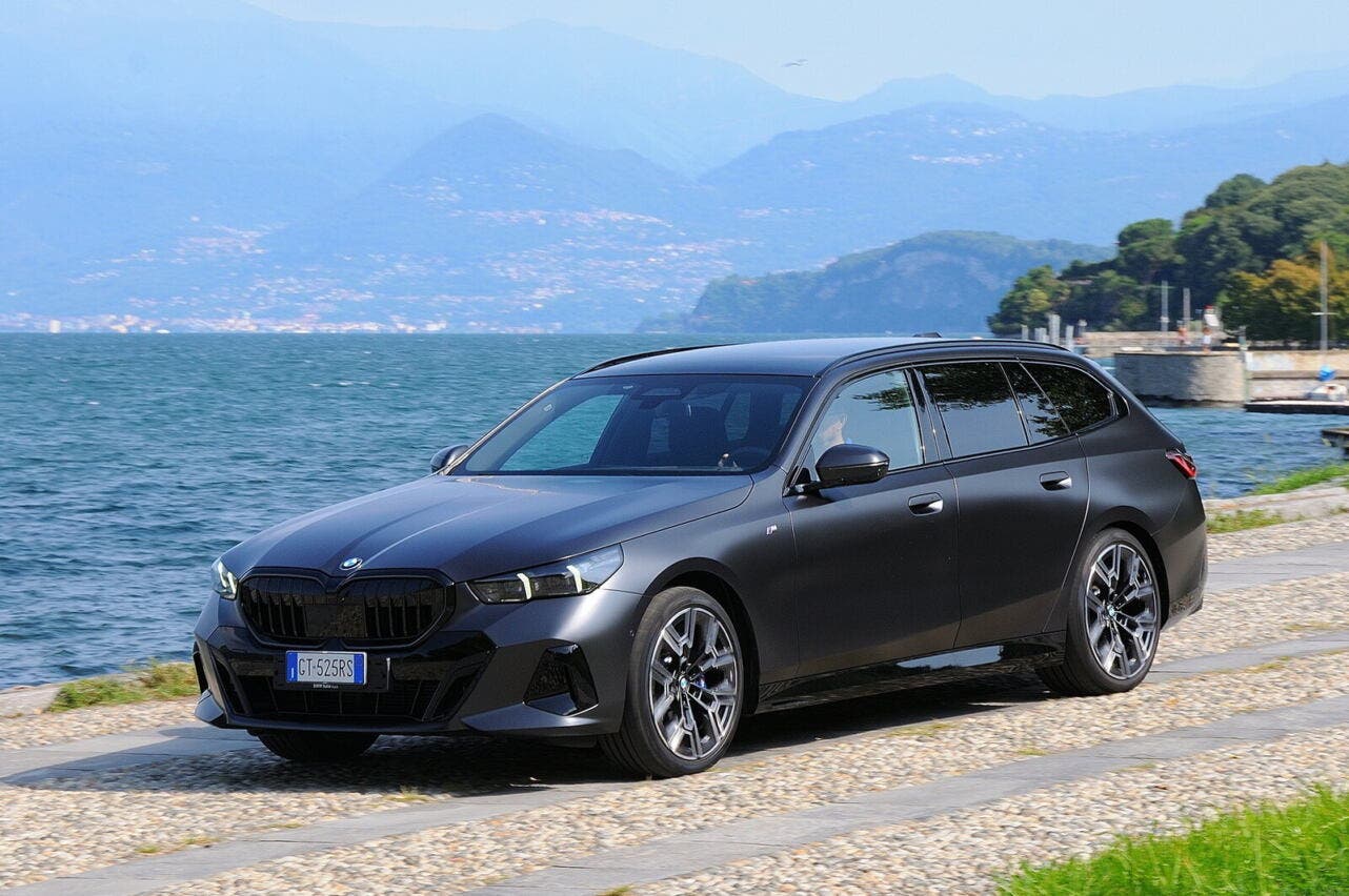 bmw 5 series touring 2026