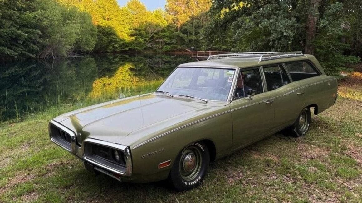 1970 Dodge Coronet 440 station wagon