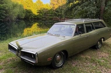 1970 Dodge Coronet 440 station wagon