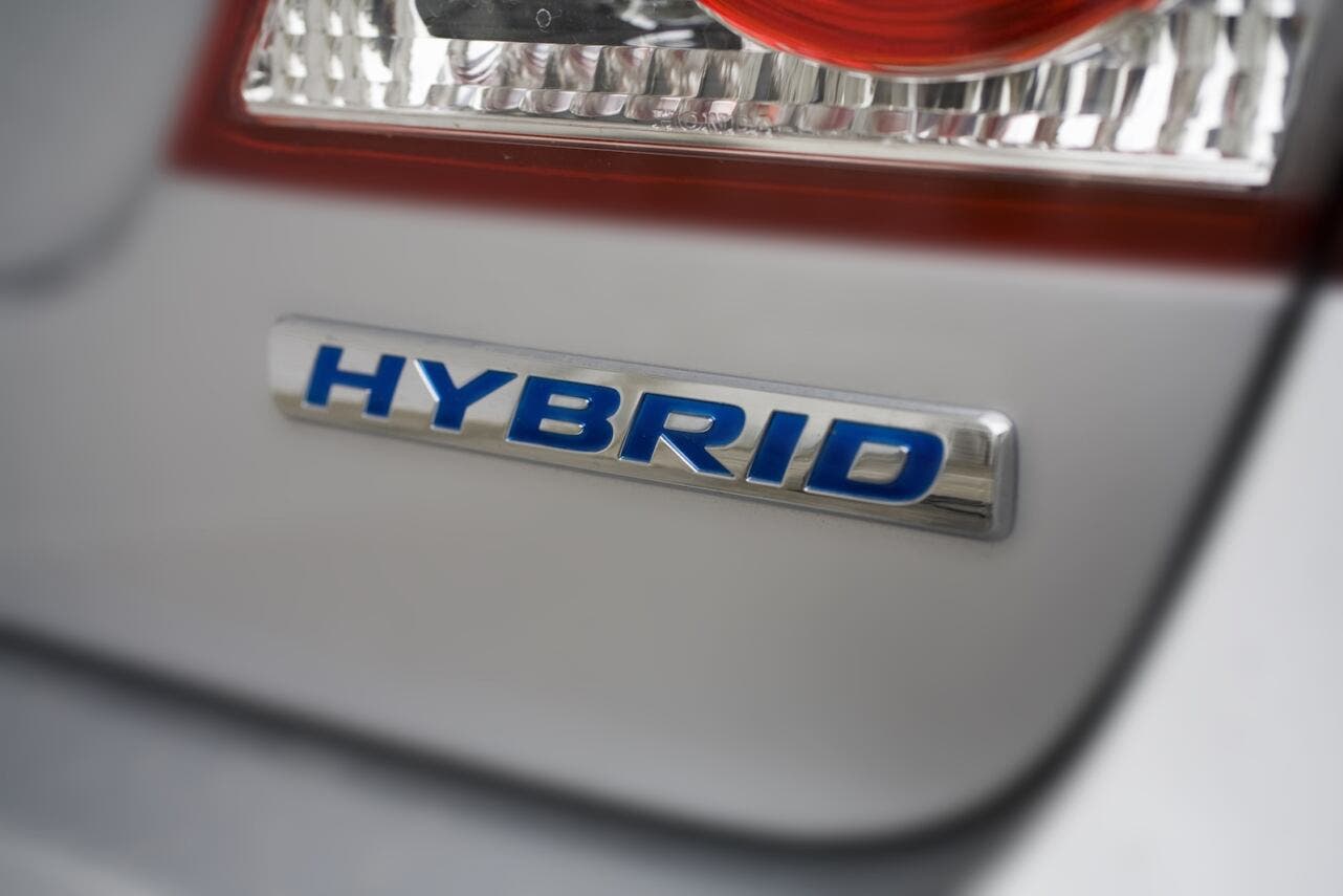 toyota hybrid badge