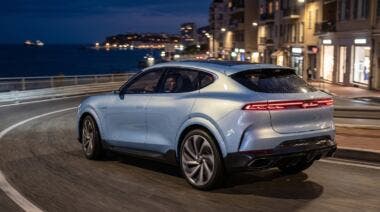 Alfa Romeo C-SUV render