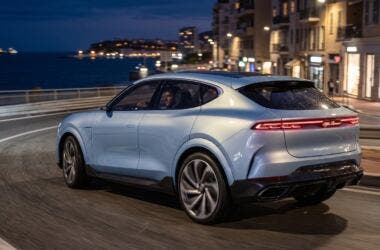 Alfa Romeo C-SUV render