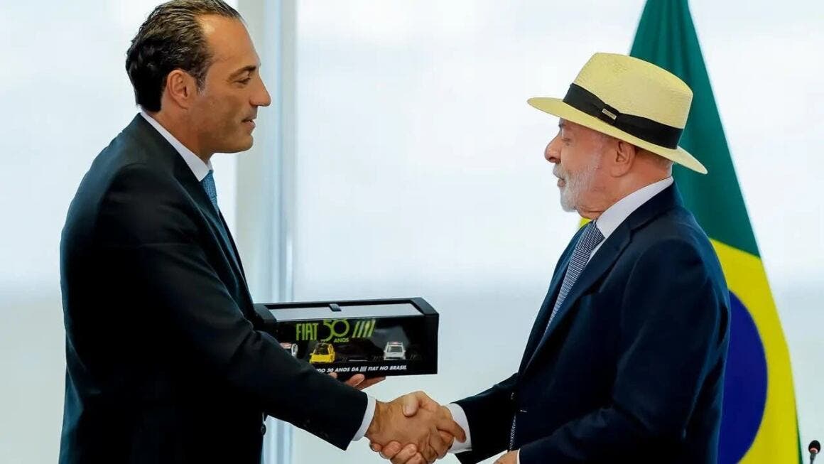 Antonio Filosa and Luiz Inácio Lula da Silva
