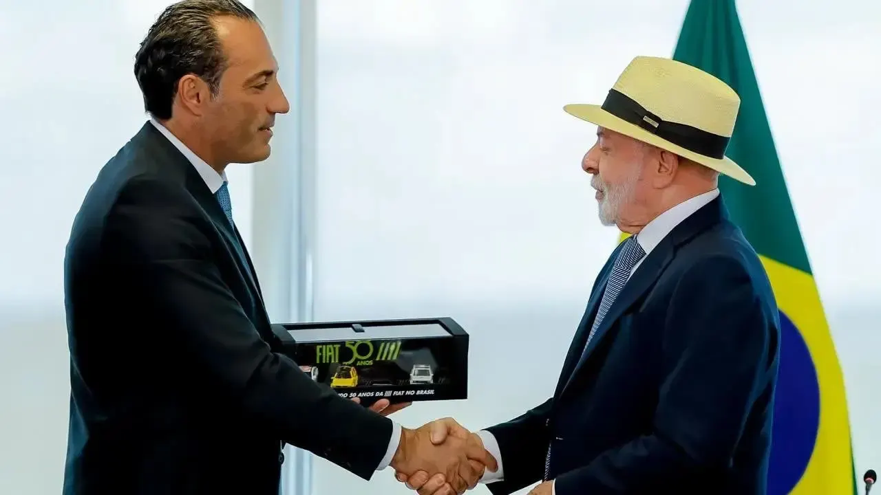 Antonio Filosa and Luiz Inácio Lula da Silva