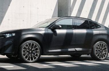2028 BMW X6 render