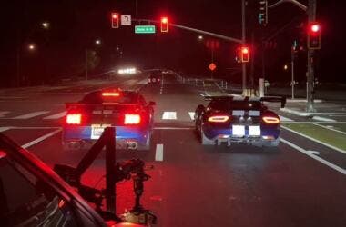 Dodge Viper vs Shelby GT 500