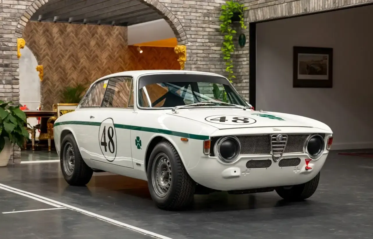 Alfa Romeo 1300 GTA Junior Corsa Coupé