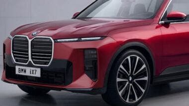 2028 BMW X7