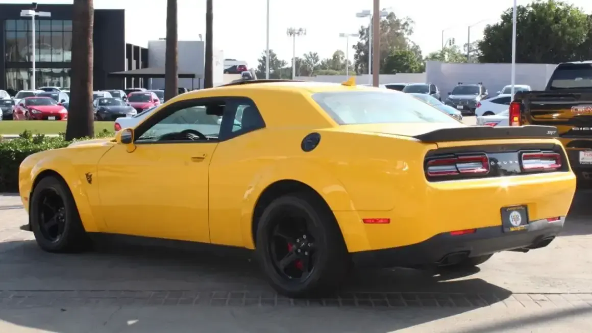 Dodge challenger srt Demon