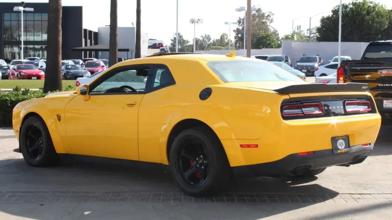 Dodge challenger srt Demon