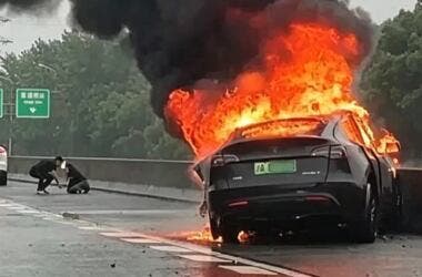 Tesla Model Y, Highway Crash