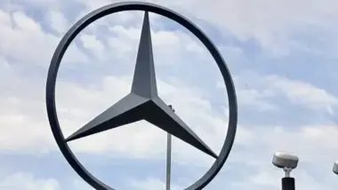 mercedes badge