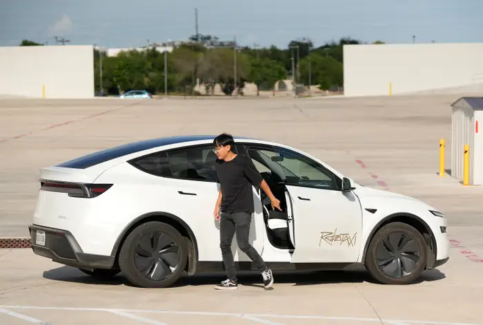 robotaxi-austin-launch