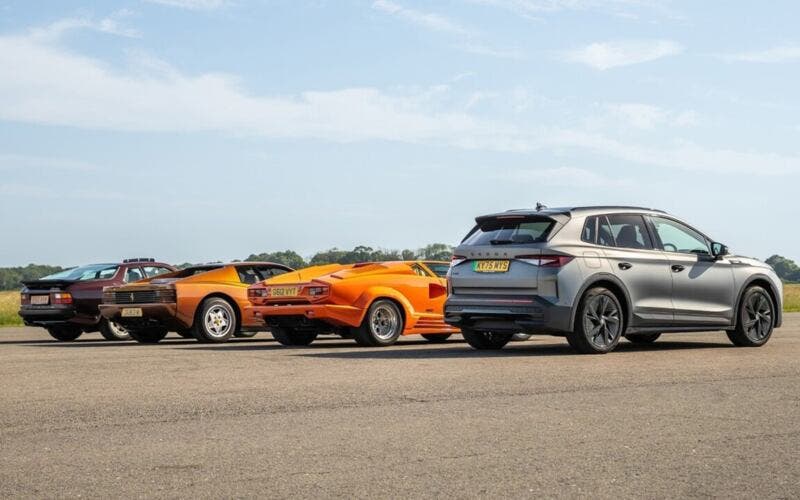 skoda elroq drag race, ferrari testarossa