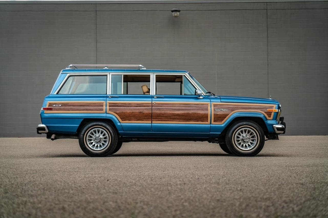 1987 Jeep Grand Wagoneer