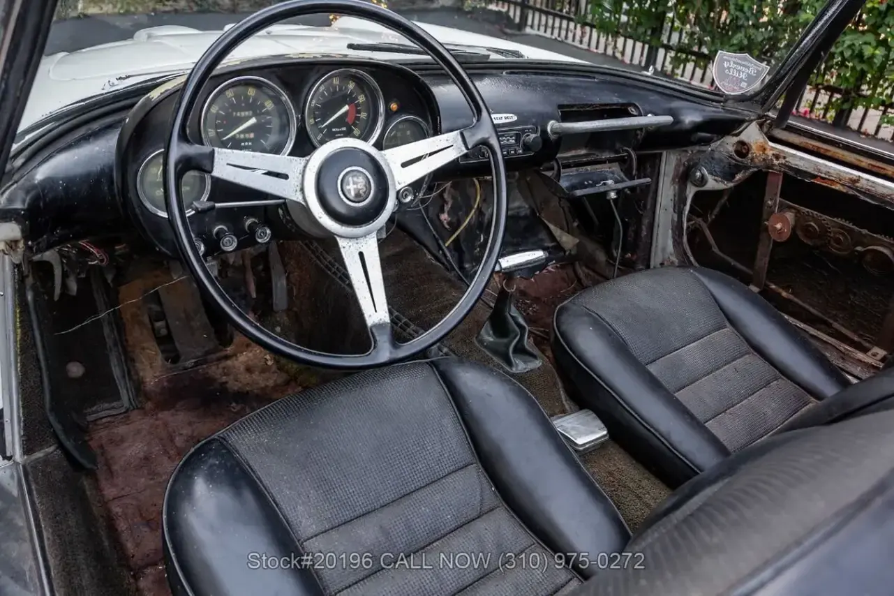 1962 Alfa Romeo 2000 Spider